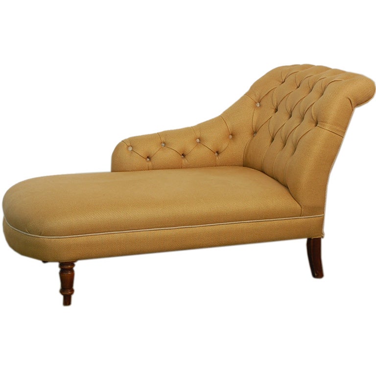 Classic tufted French Recamier meridienne day bed