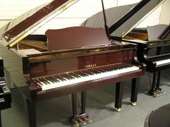 Impeccable Yamaha C3 concert grand piano 1