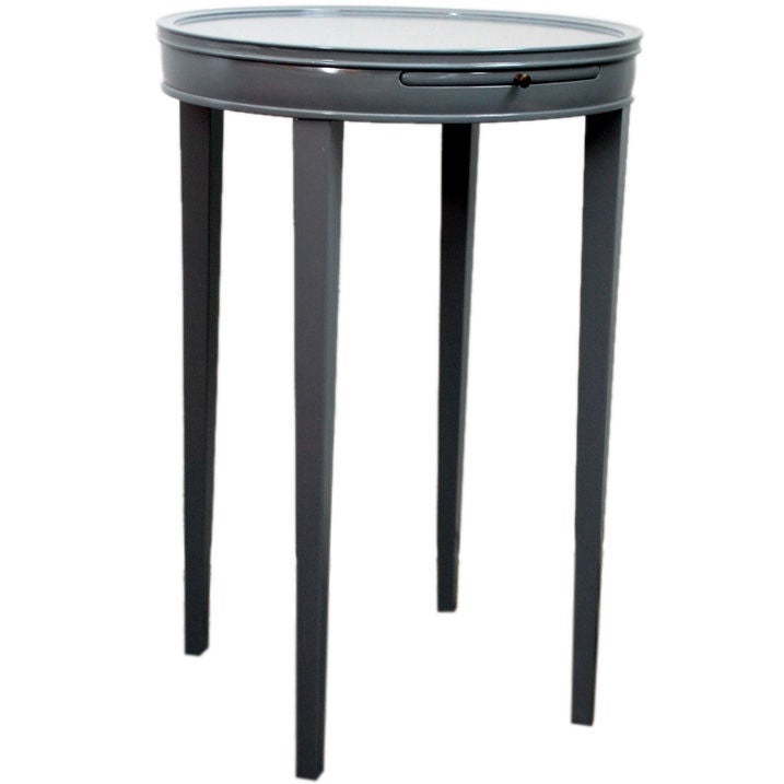 Chic Grey Lacquered Slender Side Table For Sale at 1stdibs