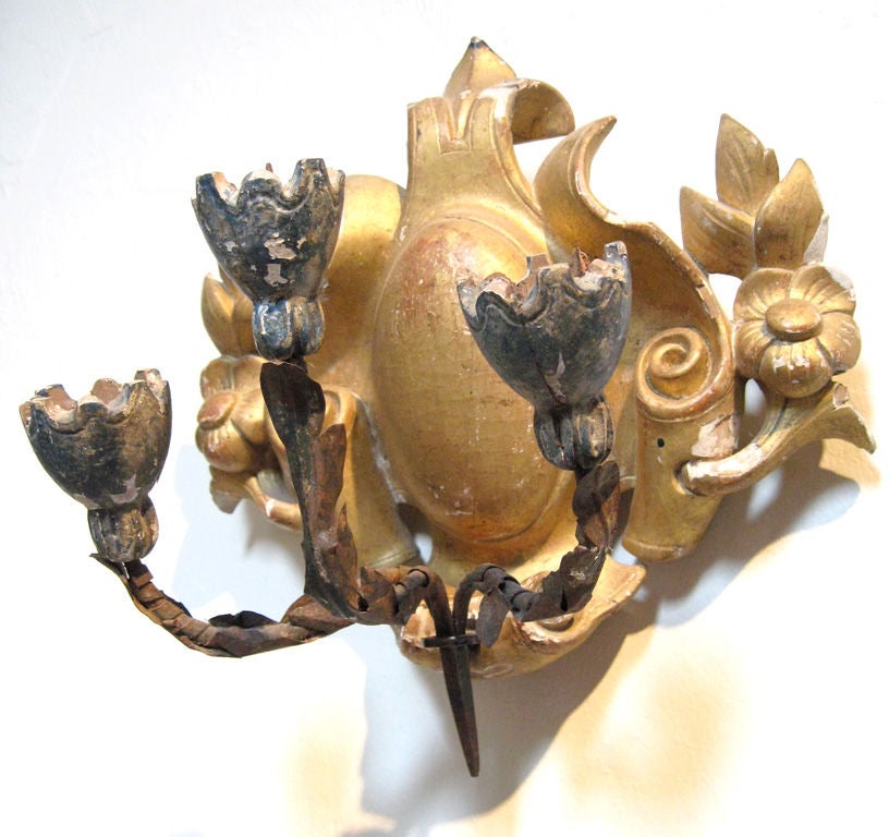 Italian 18th c. 3-light sconce