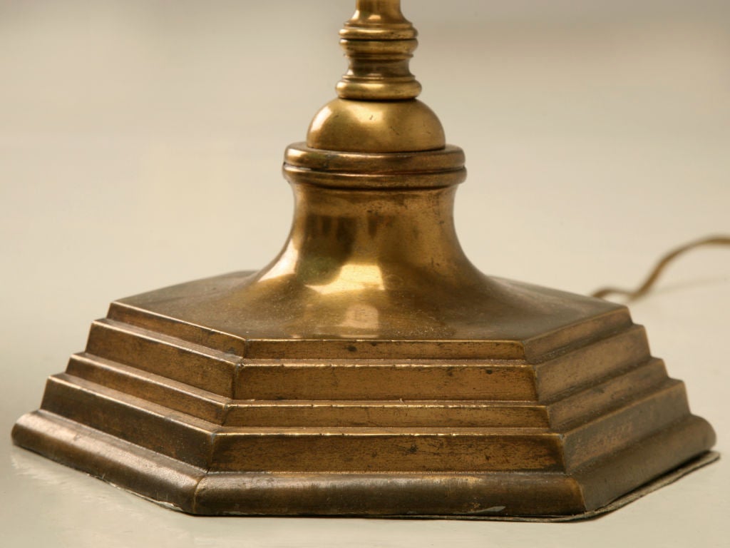Vintage American Brass Desk or Banker's Lamp w/Cased Glass Shade 7