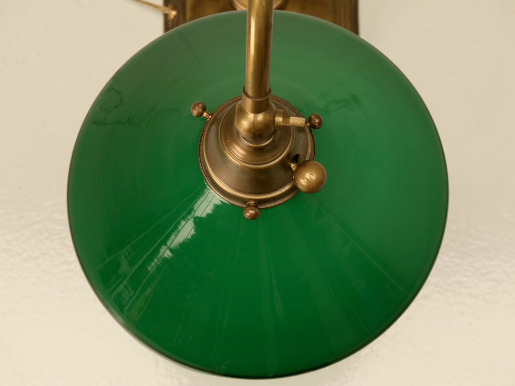 Vintage American Brass Desk or Banker's Lamp w/Cased Glass Shade 3