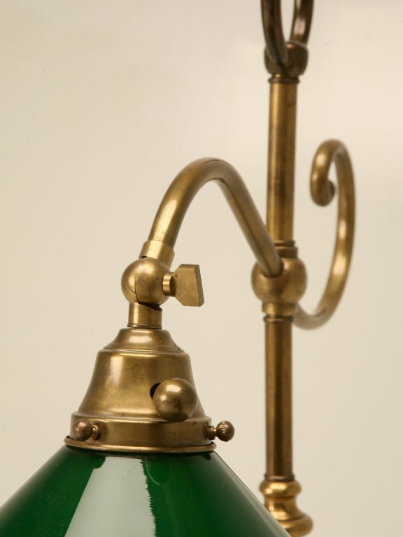 Vintage American Brass Desk or Banker's Lamp w/Cased Glass Shade 2