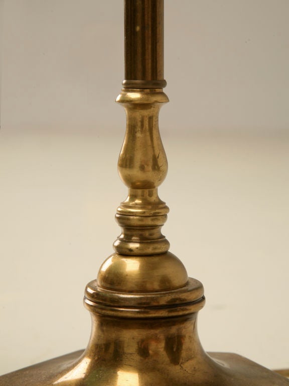 Vintage American Brass Desk or Banker's Lamp w/Cased Glass Shade 5