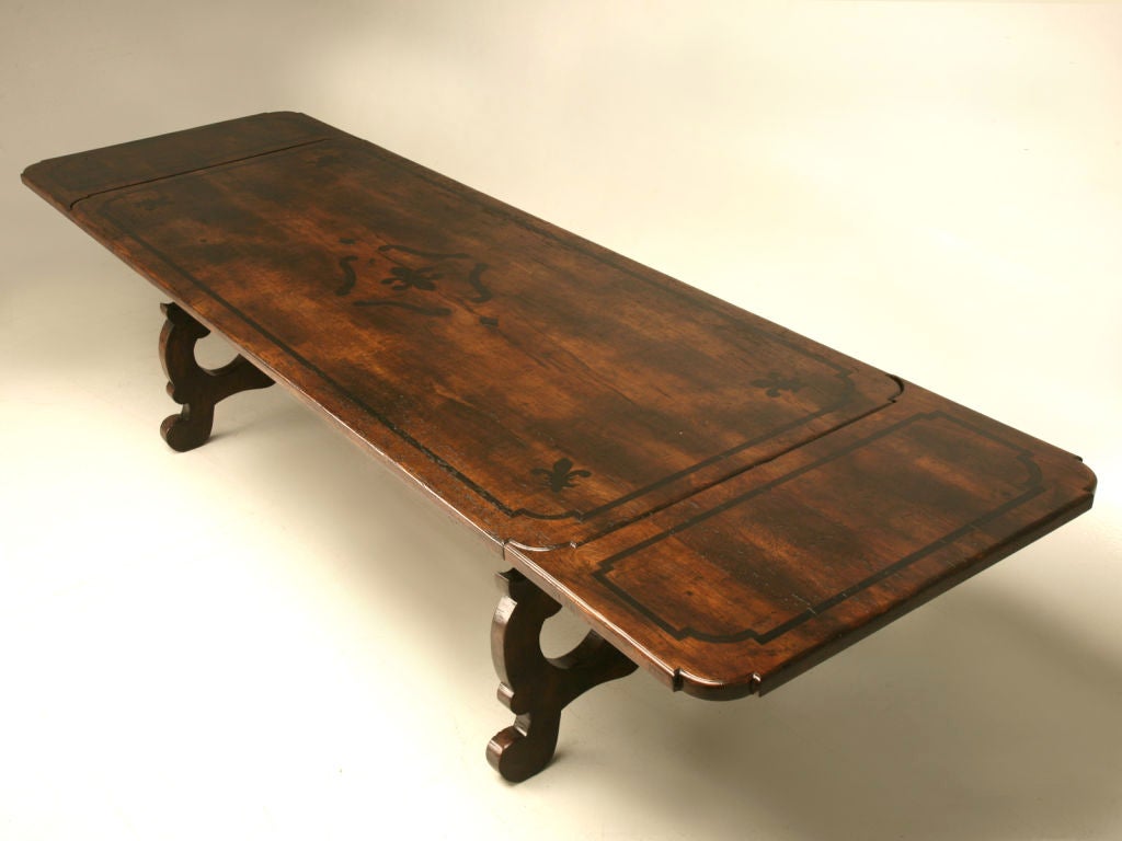 Colonial espagnol Table de salle à manger de style espagnol avec feuilles Fabriquée sur commande Chicago Toute taille ou finition en vente