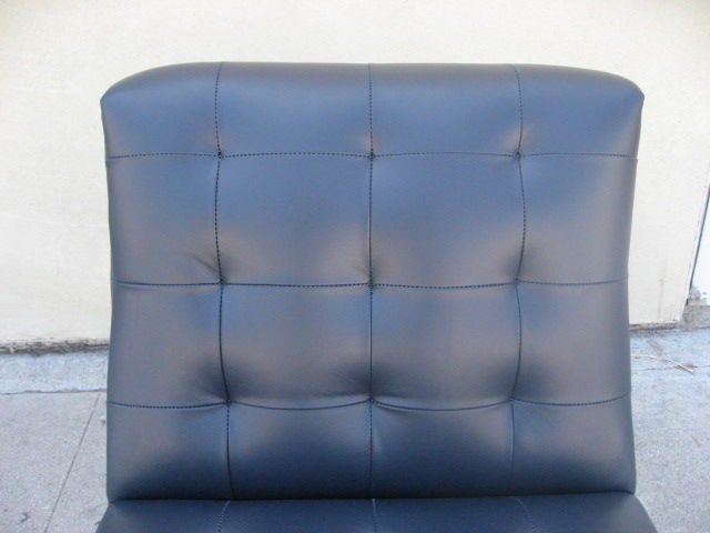 Mid-20th Century Tufted Navy Blue Leather Slipper Chair after Florence Knoll