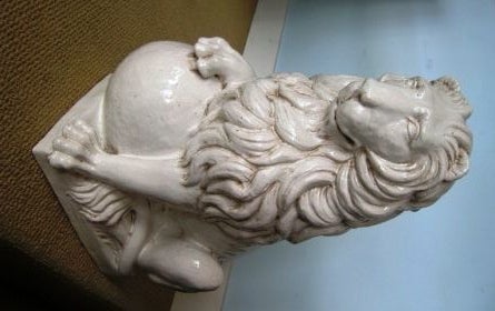 VINTAGE ITALIAN TERRACOTTA LIONS