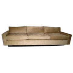 CLASSIC HARVEY PROBBER SOFA