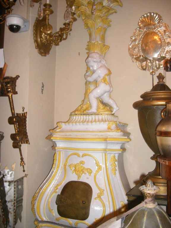 Antique Italian Porcelain Stove In Good Condition For Sale In New York, NY