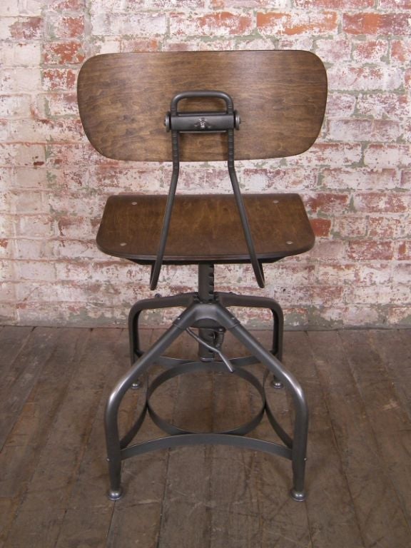 Vintage Industrial Adjustable Vintage Bent Plywood and Metal Toledo Swivel Chair In Good Condition In Oakville, CT