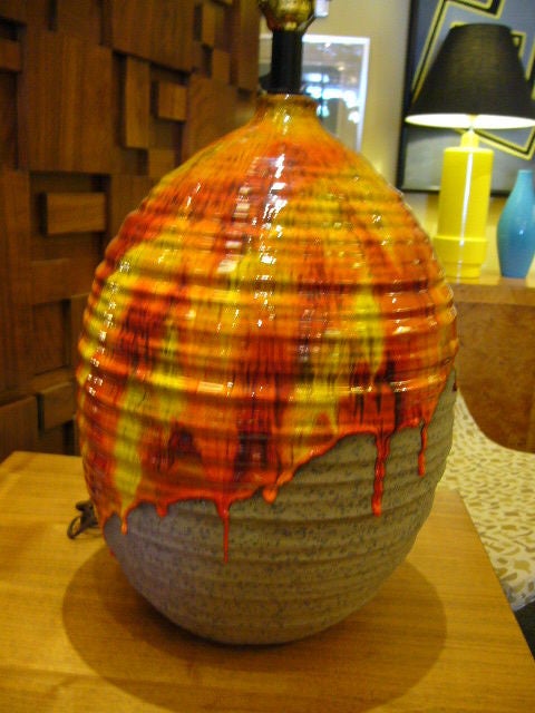 Exceptional Fat Lava Glaze Pottery Table Lamp