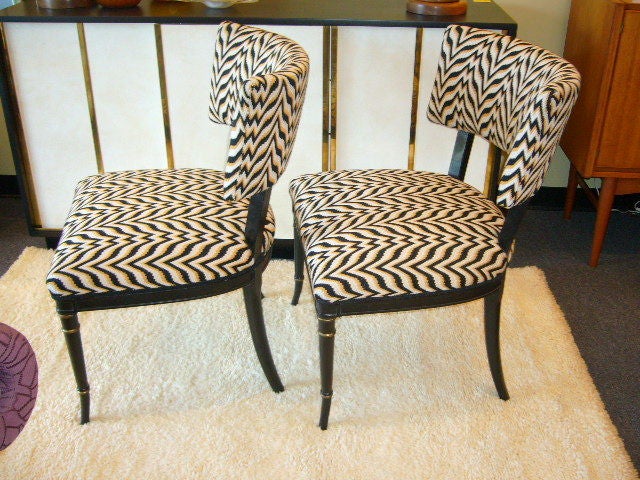 Fine Bargello Klismos Chairs, Black Painted & Parcel Gilt 3