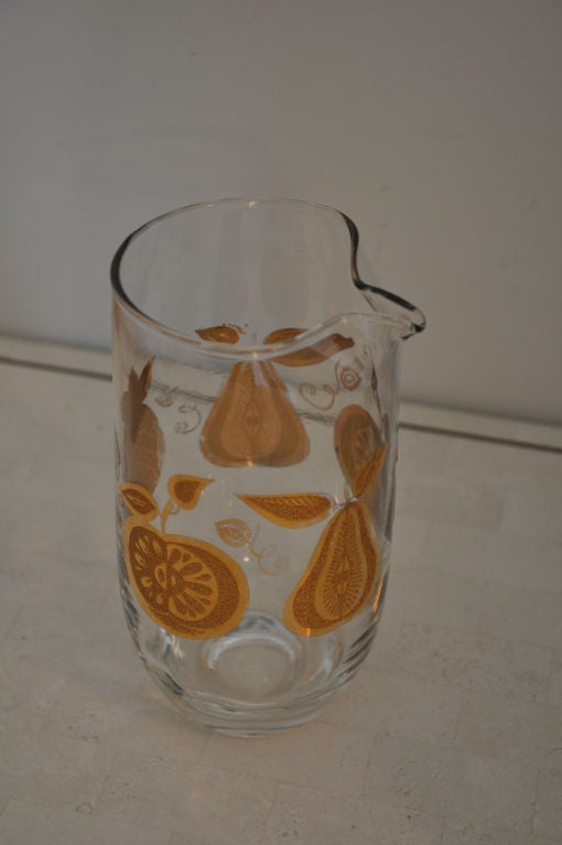1960S SET OF COCKTAIL GLASSES AND PITCHER
