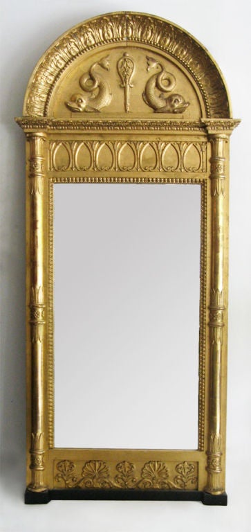 Beautiful Swedish Empire pier mirror made by Pehr Gustaf Bylander, circa 1820, produced in Gothenburg. Paper label on reverse.
Pehr Gustaf Bylander (1777-1859) was one of Sweden's most celebrated and successful mirror makers of the Empire period.