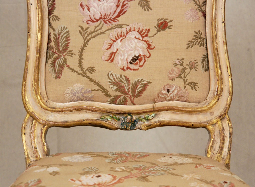 Bois A  Rare ensemble de quatre chaises d'appoint Louis XV, estampillées Tillard en vente
