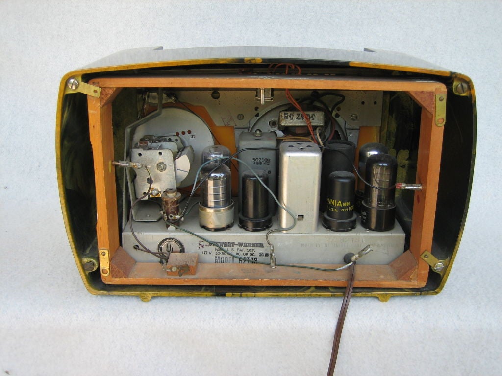 American 1945 Stewart Warner 62T36 Catalin / Bakelite Radio