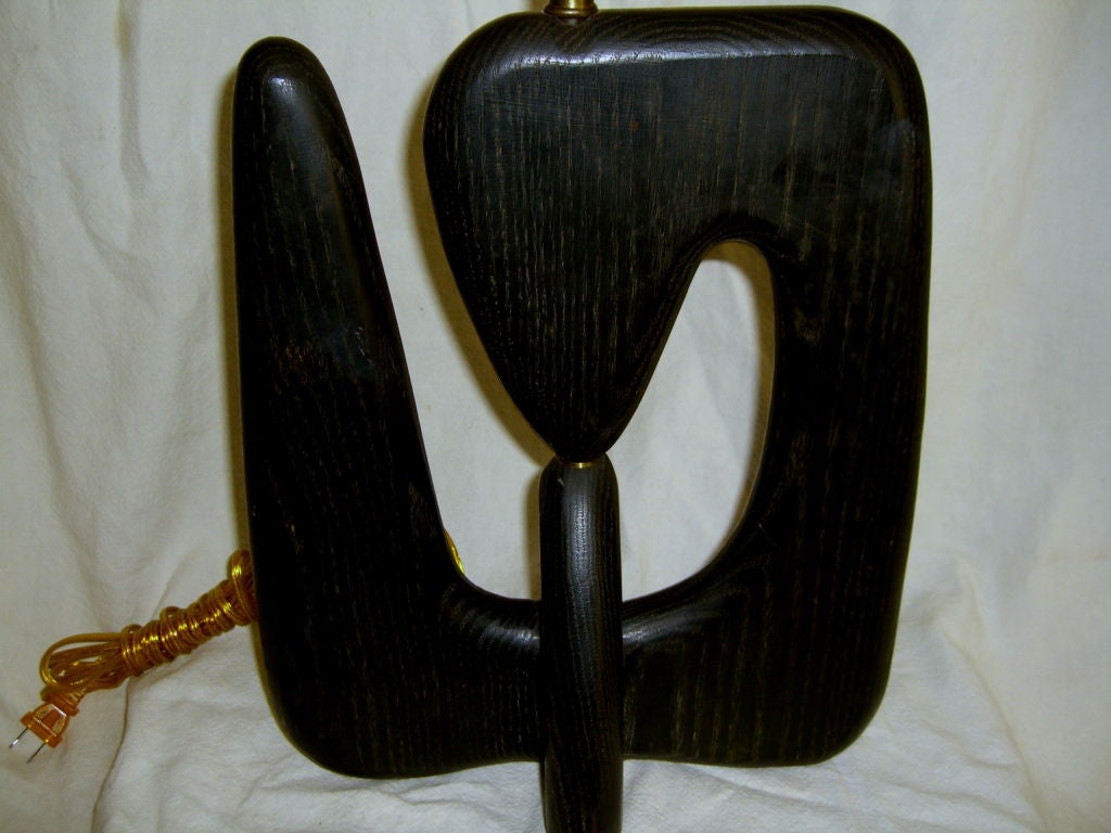 Great 50's carved wood table lamp in the manner of Isamu Noguchi 2