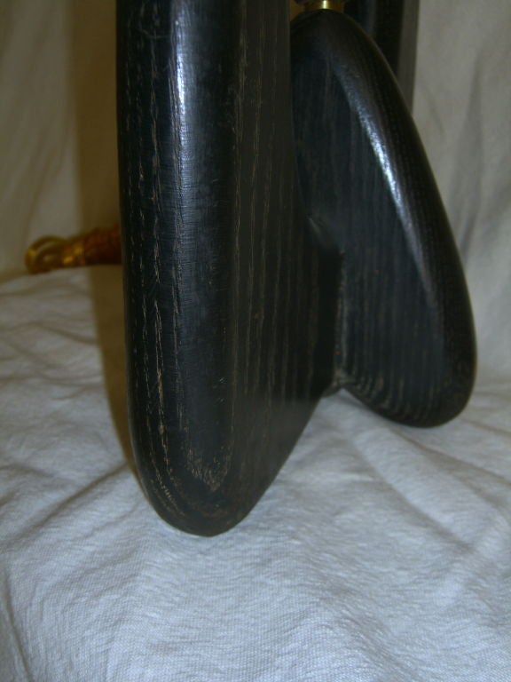 Great 50's carved wood table lamp in the manner of Isamu Noguchi 3