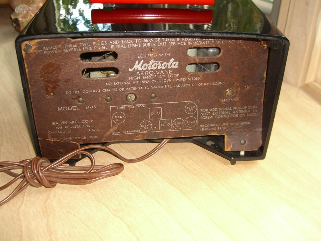 Mid-20th Century Rare and beautiful Motorola  51X16 black and red bakelite radio