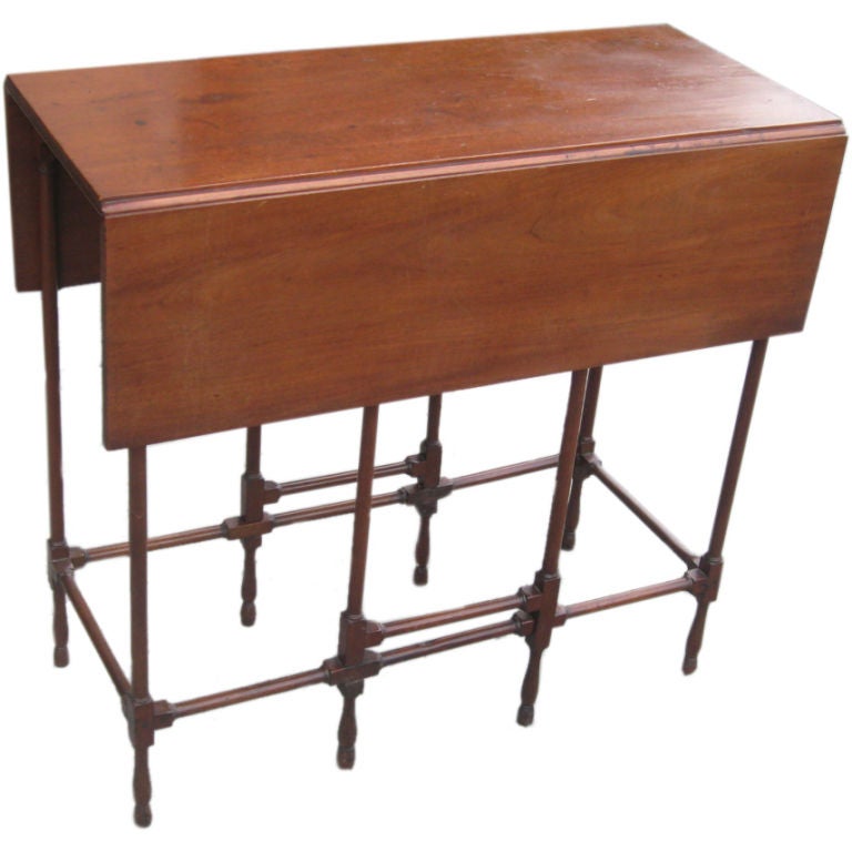 A George III Mahagany Spider  Gateleg Table