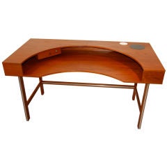 Unusual Form Lovig Desk