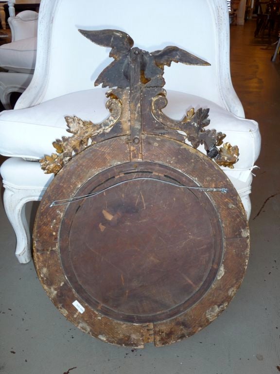 18th Century Giltwood Convex Mirror w/ Eagle For Sale 3