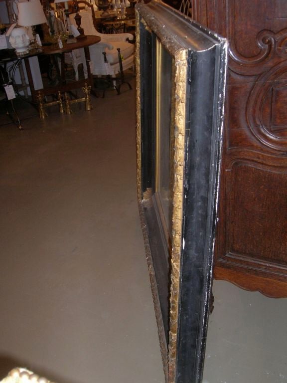 19th Century Large Gilded and Ebonized Mirror For Sale 1