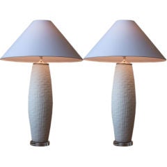 Tall grooved lamp on lucite base