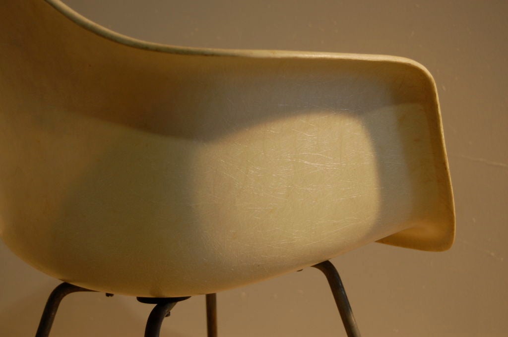 CHARLES AND RAY EAMES ;  ZENITH PARCHMENT SHELL In Excellent Condition In Wargrave, Berkshire