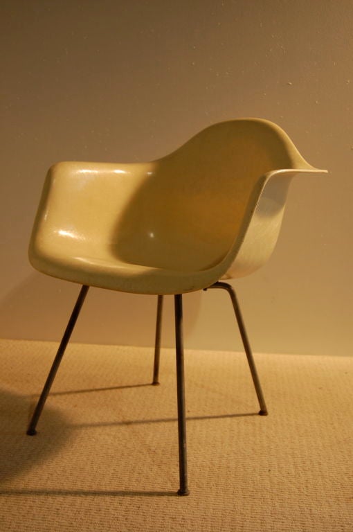 CHARLES AND RAY EAMES ;  ZENITH PARCHMENT SHELL 2