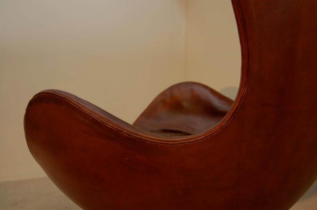 ARNE JACOBSEN EGG ; FIRST YEAR PROD ; LEATHER 6