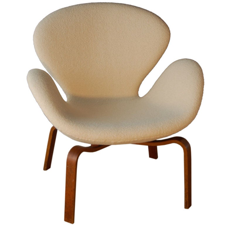 ARNE JACOBSEN SWAN CHAIR ; RARE WOOD LEGS at 1stdibs