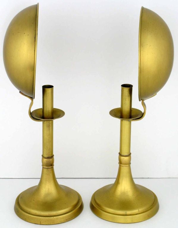 candle holder with reflector