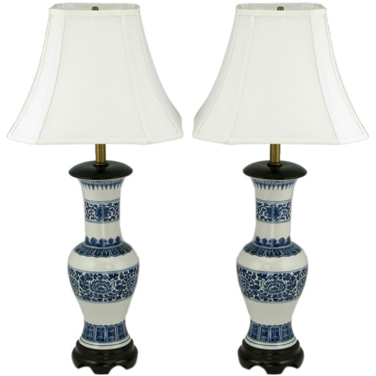 Pair Chinoiserie Blue 
White Ceramic Table Lamps
