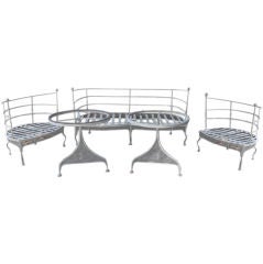 Vintage 1950
s iron patio set