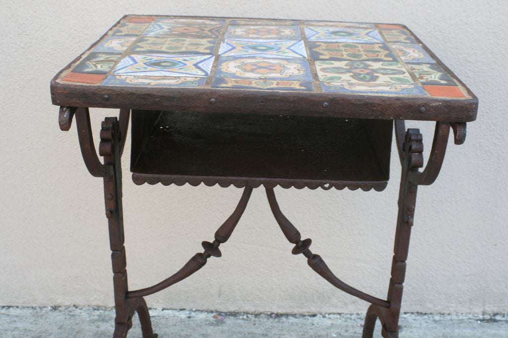 Premium Caifornia Rancho Telephone Stand