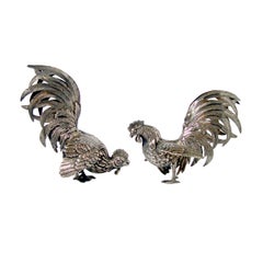 Pareja de gallos de plata