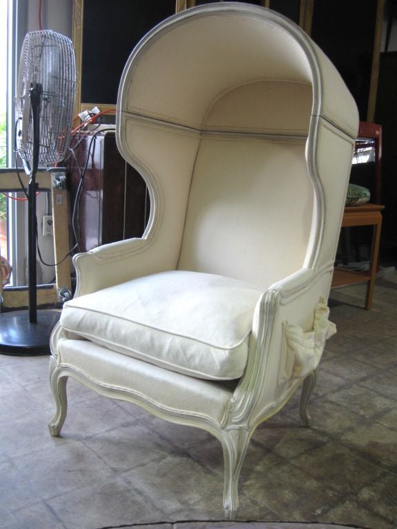 Exceptional French LXV Style Mobile Hooded Chair 1