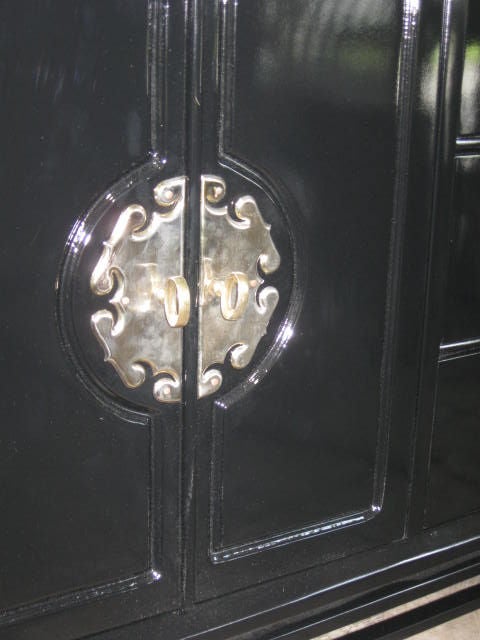 Elegant Lacquered Shangri-La Style Cabinet 2