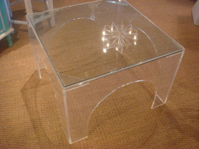 American Vintage Acrylic Arch Cocktail Table