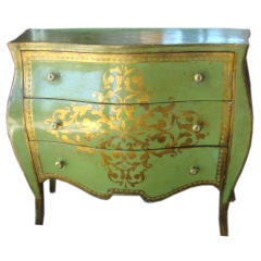 Mid Century Italian Brilliant Green Dresser Mid Century Italian Brilliant Green Dresser