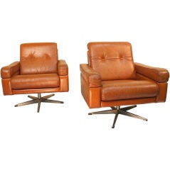 Vintage Original 1960’s Pair of Leather Swivel Armchairs by De Sede
