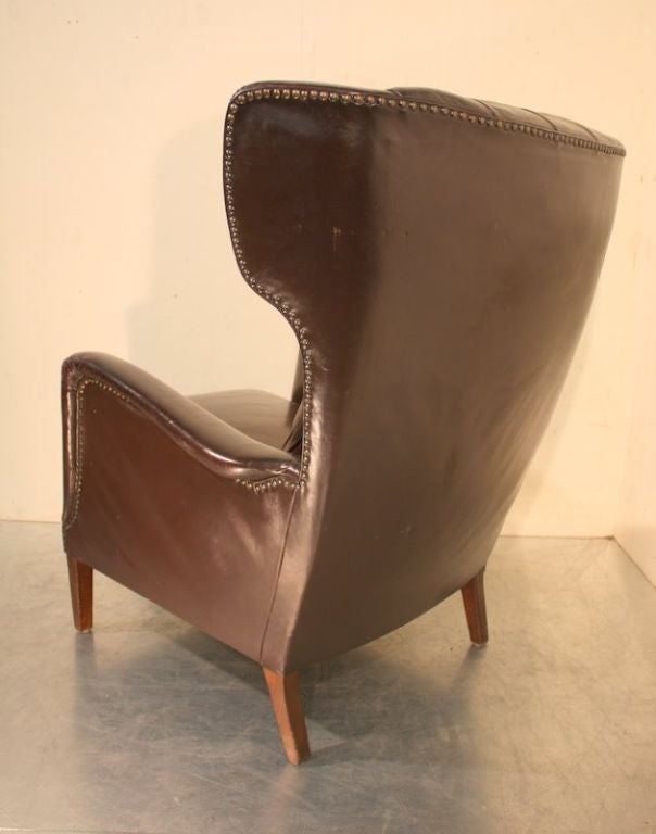 An original 1950’s leather Danish wing armchair In Excellent Condition For Sale In London, GB