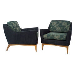 A Pair of Walnut Base Lounge Chairs attributed to Gio Ponti
