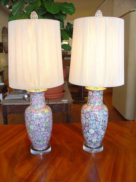 Late 20th Century Pair of Chinese Painted Enamel Millefleurs Lamps on Lucite Bases