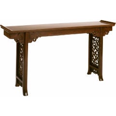 Unusual Chinese 18th century Chichi-Mu altar table Unusual Chinese 18th century Chichi-Mu altar table