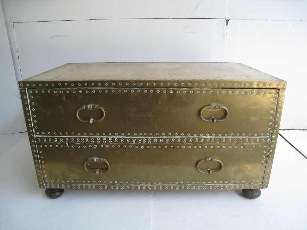 Brass Chest/Trunk can also be used  as a coffee table.