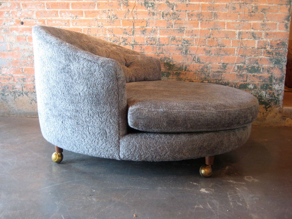 big round lounge chair