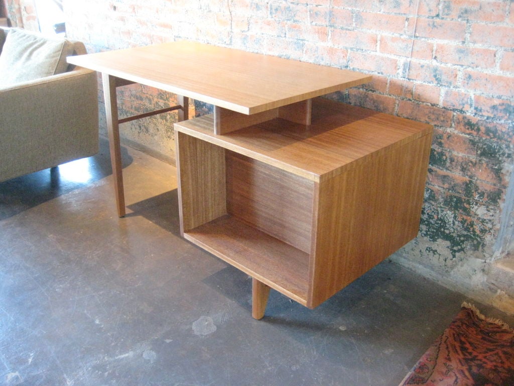 Desk designed by John Keal for Brown Saltman 4