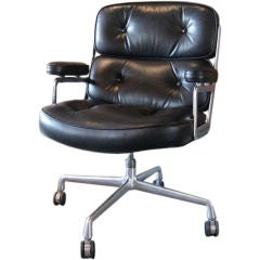Time Life desk chair designed by Charles Eames